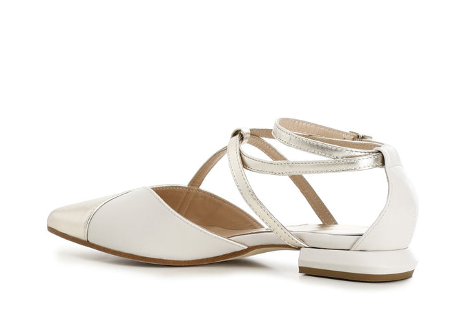 BALLERINA IN PELLE E PELLE LAMINATA CONLACCIO E FIBBIA