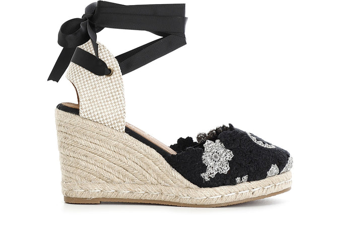 SCARPE APERTE IN TESSUTO RICAMATO