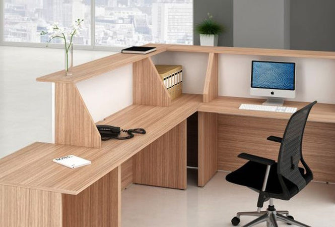 Reception in melaminico modulo singolo con scrivania inclusa cm. 140X76,1X117H