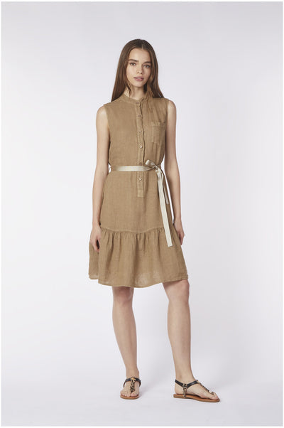 ABITO CON BALZA E CINTURA