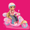 Unique Eyes - Amy con scooter