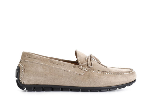 MOCASSINO IN PELLE SCAMOSCIATA E FIOCCO