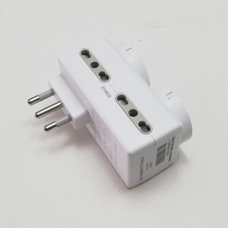 Adattatore con 2 schuko + 4 biprese da 16A