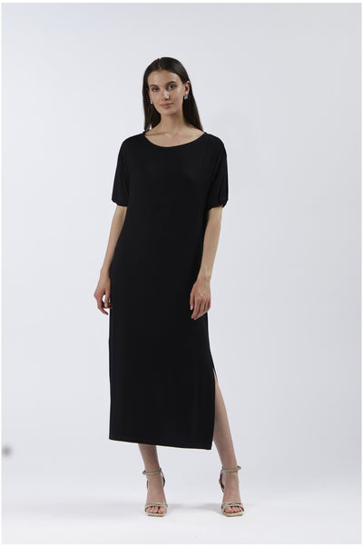 ABITO LUNGO CON PLACCHETTE ALLE SPALLE