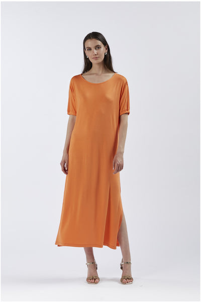 ABITO LUNGO CON PLACCHETTE ALLE SPALLE