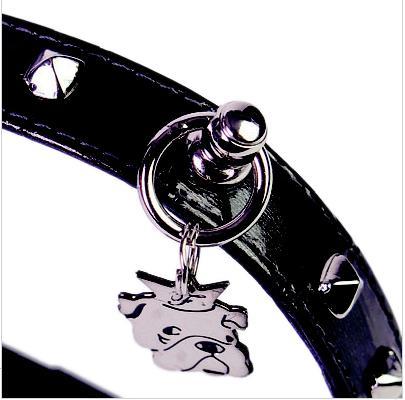 Collare nero per cani in ecopelle con borchie quadrate Pet Follie