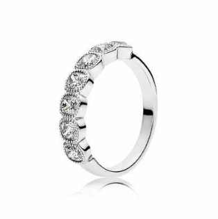 Pandora -  Anello Elegante Seduzione