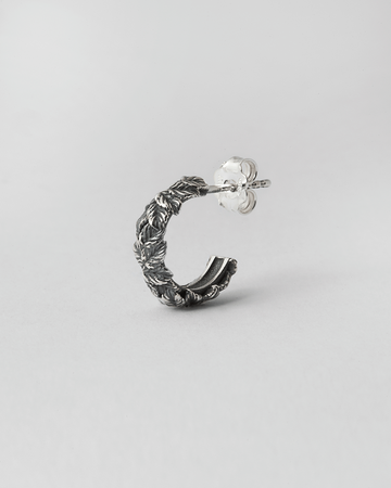 NOVE25 - ORECCHINO SINGOLO CERCHIO FOGLIE PICCOLO