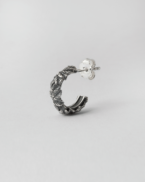 NOVE25 - ORECCHINO SINGOLO CERCHIO FOGLIE PICCOLO