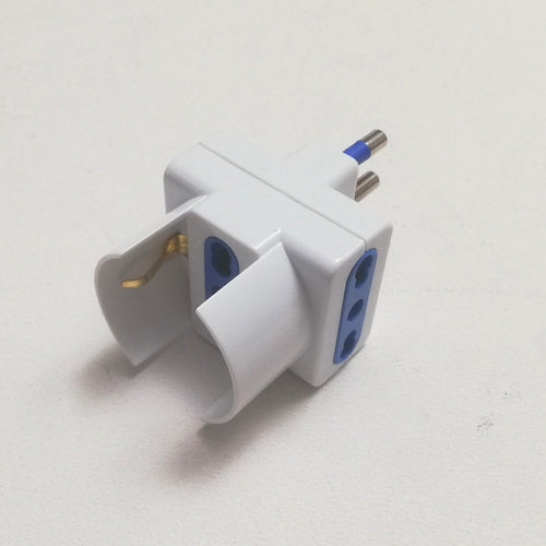 Adattatore triplo 2 bipasso + 1 universale da 2P+T 16A 250V