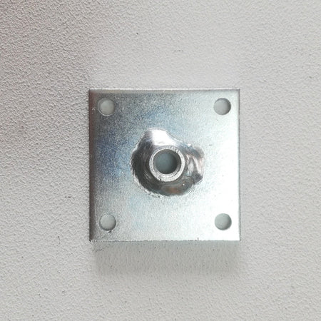 Piastrina 50x50x3mm in acciaio zincato dado M10 - 5pz