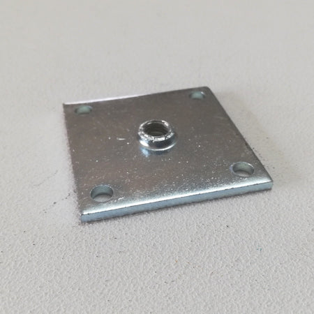 Piastrina 50x50x3mm in acciaio zincato foro M10 - 5pz