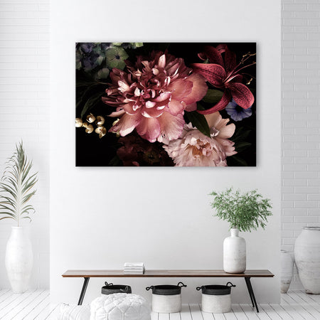 Quadro su tela, Un bouquet di fiori su uno sfondo scuro