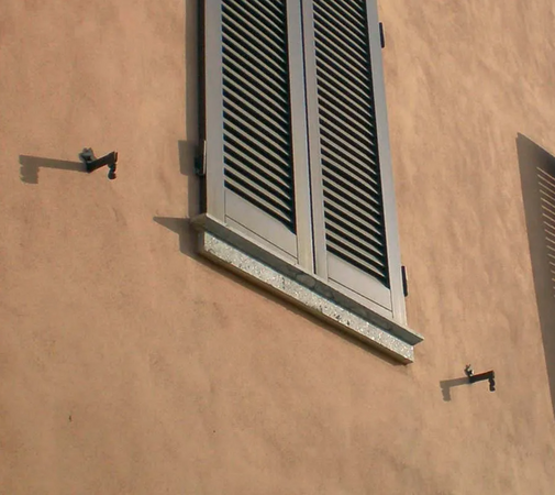 Ferma persiane imposte omino nero in ferro