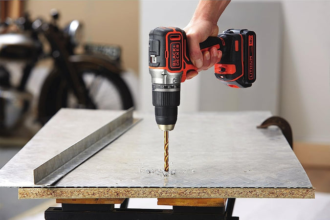 Black & Decker trapano avvitatore a percussione brushless 18V 1,5Ah
