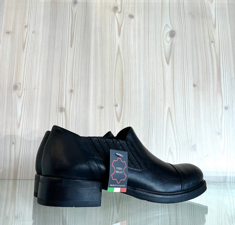 LUX Scarpa donna elegante in pelle nera senza lacci I3042N