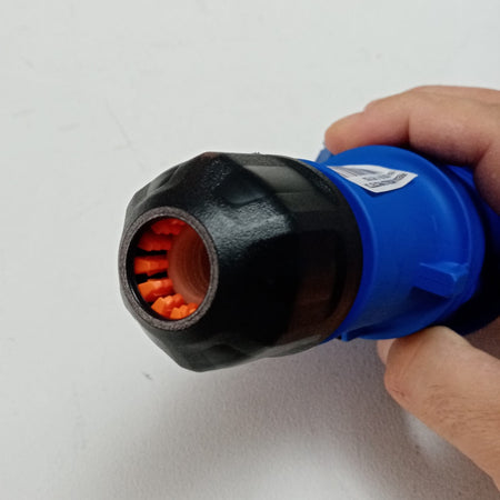 Rosi spina mobile industriale 2P+E 16A IP67