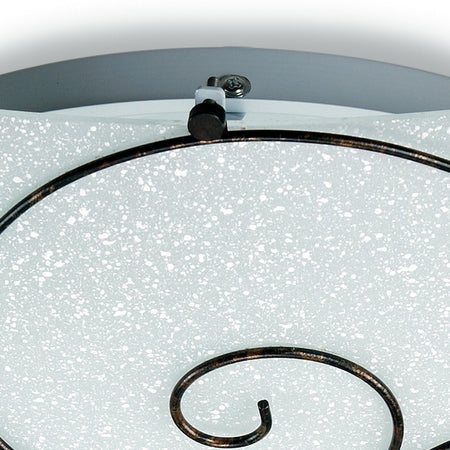 Plafoniera dal design classico con decoro in ferro battuto