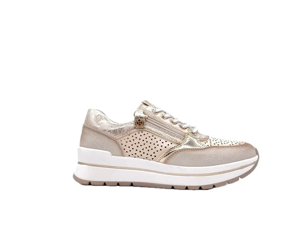 XTI Sneakers donna beige traforate con zip