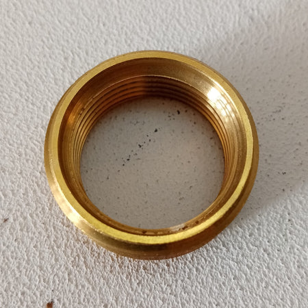 Ghiera riduzione da 3/4" x 1/2" ad anello in ottone giallo