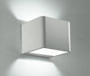 Applique bianca dalla forma cubica con luce led 6 watt 3500 kelvin