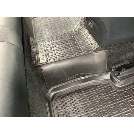 Tappetini di gomma per Toyota Camry V70 (2018+...)
