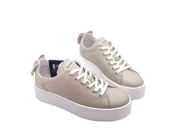 NERO GIARDINI Sneakers con fiocco Donna Milk