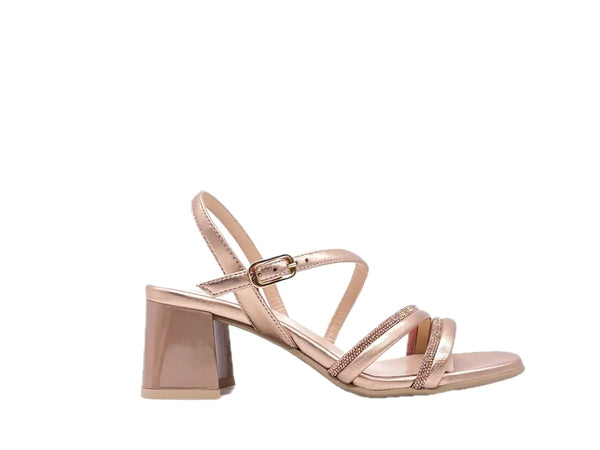 NERO GIARDINI Sandali donna in pelle laminata phard