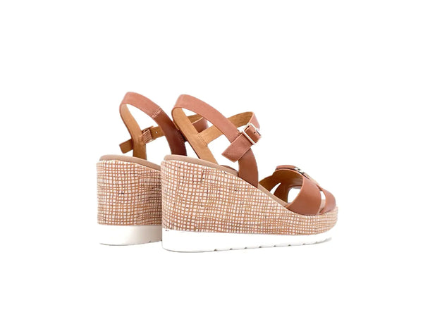 STUDIO MODA Sandali donna in pelle colore cuoio con zeppa