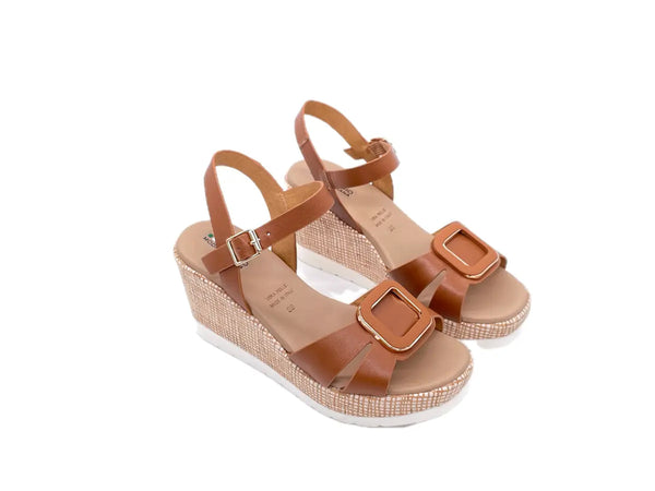STUDIO MODA Sandali donna in pelle colore cuoio con zeppa
