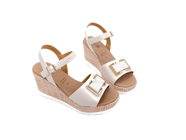 MODA ITALIA Sandali donna in pelle colore avorio con zeppa