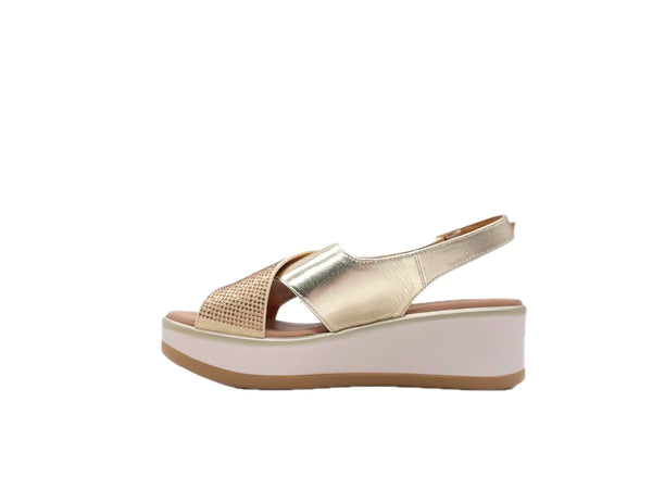 STUDIO MODA Sandali donna con fasce incrociate in pelle platino e strass