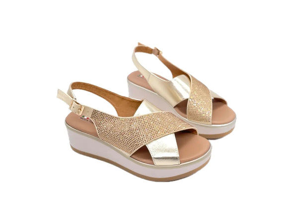 STUDIO MODA Sandali donna con fasce incrociate in pelle platino e strass