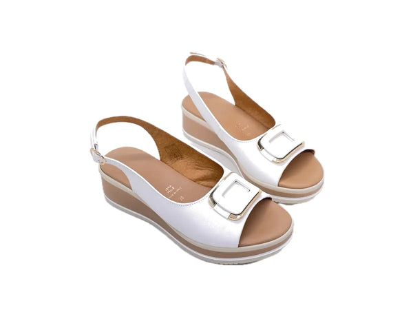 STUDIO MODA Sandali donna in pelle colore bianco con zeppetta