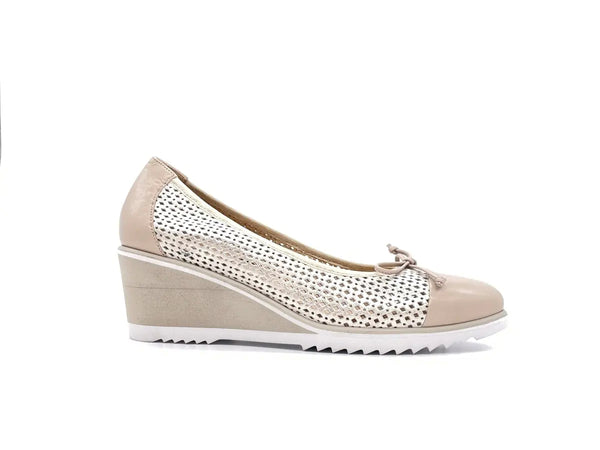 DONNA SOFT Decollete con zeppa beige traforato 7285