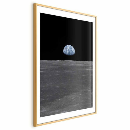 Poster - Far From Home