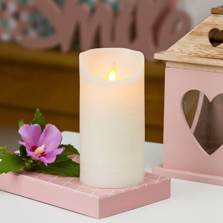 Candela in cera Bianca con luce a led effetto realistico h 15 cm