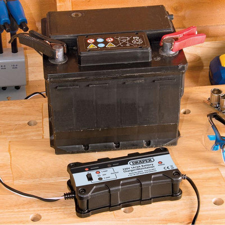 Caricabatteria Draper 12V per la Manutenzione e Carica delle Batterie di Auto Draper tools