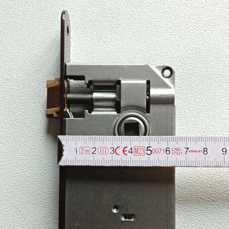 Serratura bronzata ad incasso per porta legno ad infilare patent bordo quadro