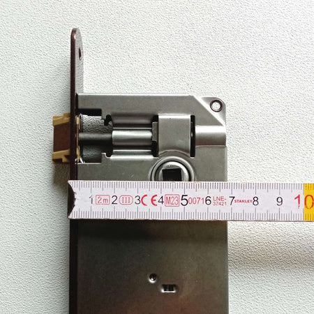 Serratura bronzata ad incasso per porta legno ad infilare patent bordo quadro