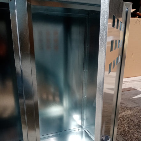 Armadietto box zincato H 90 x L 98 x P 42cm per la custodia di 2 bombole gas gpl