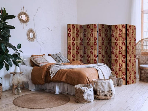 Paravento - Predatory Features - Red Abstract Shapes Inspired by Tribal