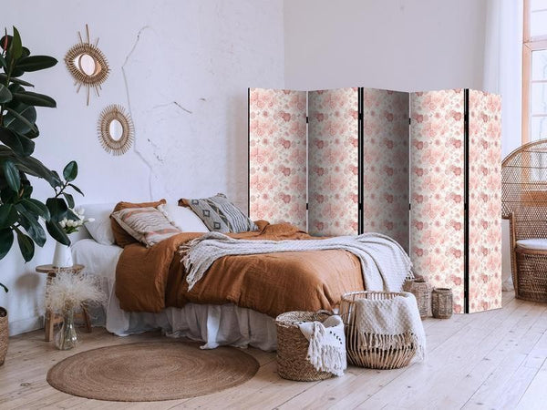 Paravento - Pink Blossoming - Flowers in Warm Colors on a White Background