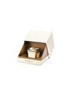 Candela profumata quadrata Madrhelen Essence in vetro 8x8 cm, decorata con fascia e tappo in pelle e fiocco bicolore, Made in Italy.