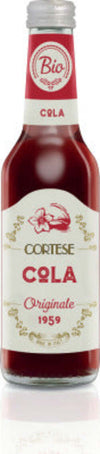 4 bottiglie di COLA Biologica 275ml ORIGINAL 1959 con estratti di noce di cola. L’inconfondibile colore scuro invece deriva dal caramello.