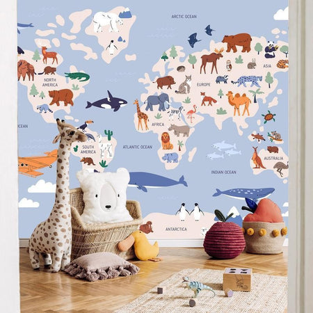 Carta da parati - World Map With Animal Illustrations