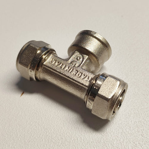 Raccordo 16 x 1/2'' x 16 a T femmina a stringere per tubo multistrato