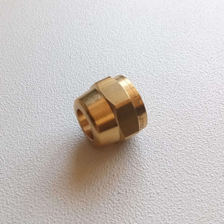 Dado 1/4" x 6mm per condizionamento in ottone per unire tubo rame
