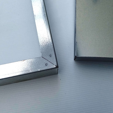 Sigillo 330 x 330 x H 80mm chiusino di lamiera zincata leggero da riempimento