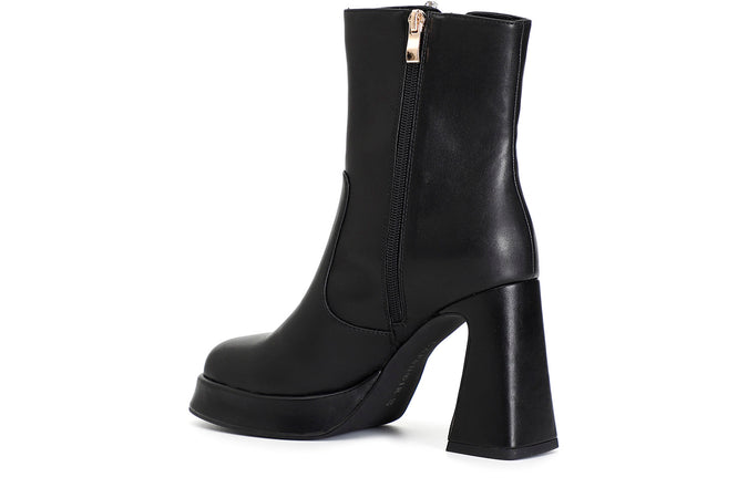 TRONCHETTO IN SIMILPELLE CON LACCIO STRASS